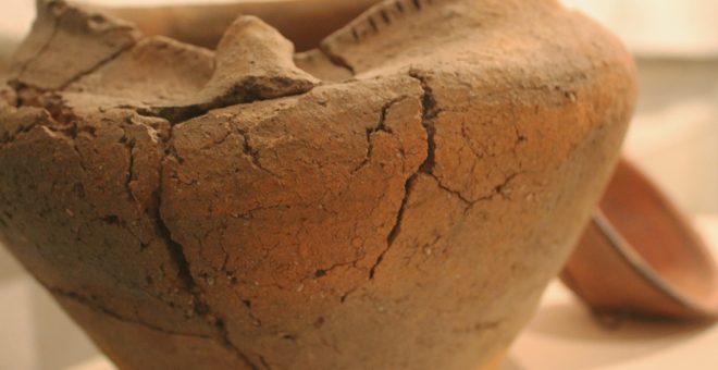 Трипільський посуд знайдений під час розкопок поселення Майданецьке